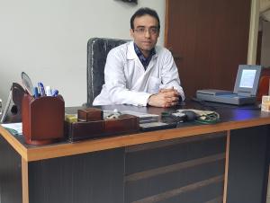 دکتر حسین لطفی